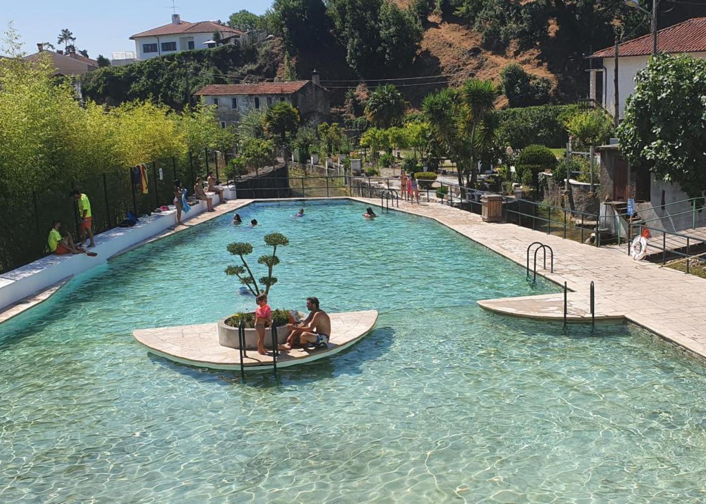 vista da piscina natural de ançã
