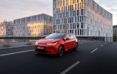 BYD dolphin novo