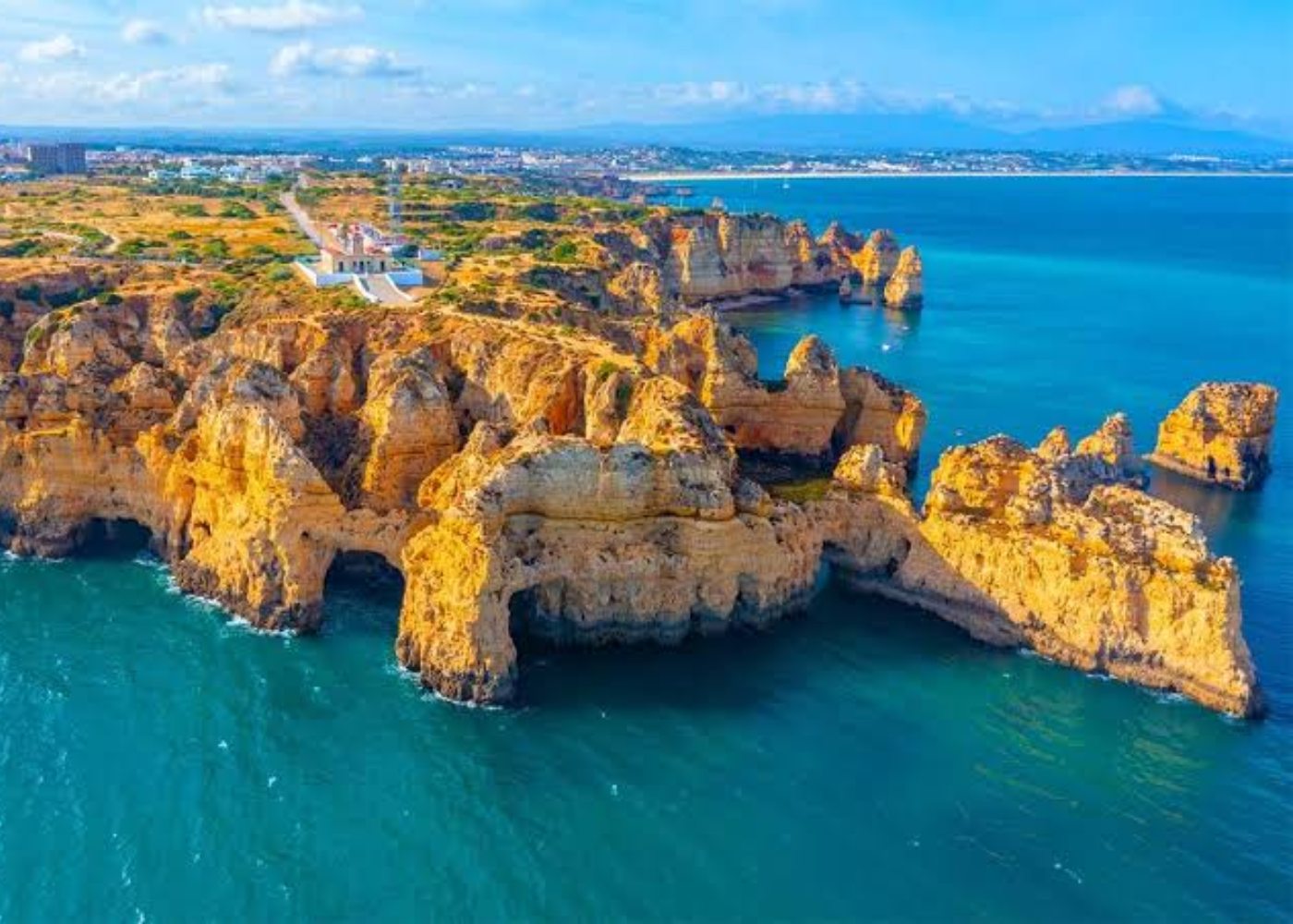 falésias da ponta da piedade