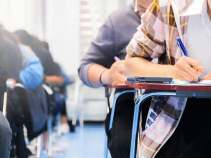 alunos do ensino secundário