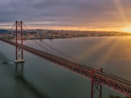 ponte 25 de abril