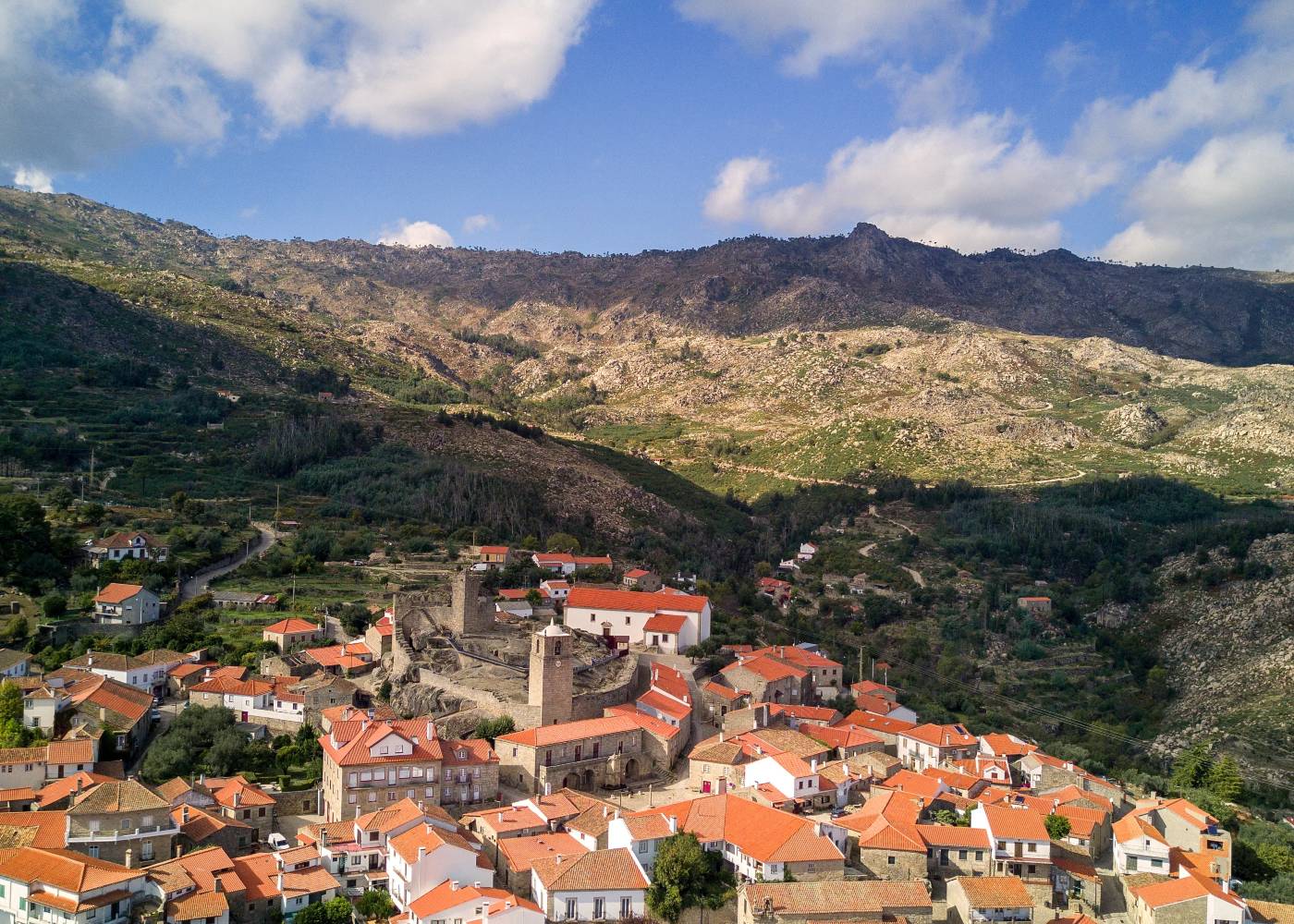 vista aérea de castelo novo