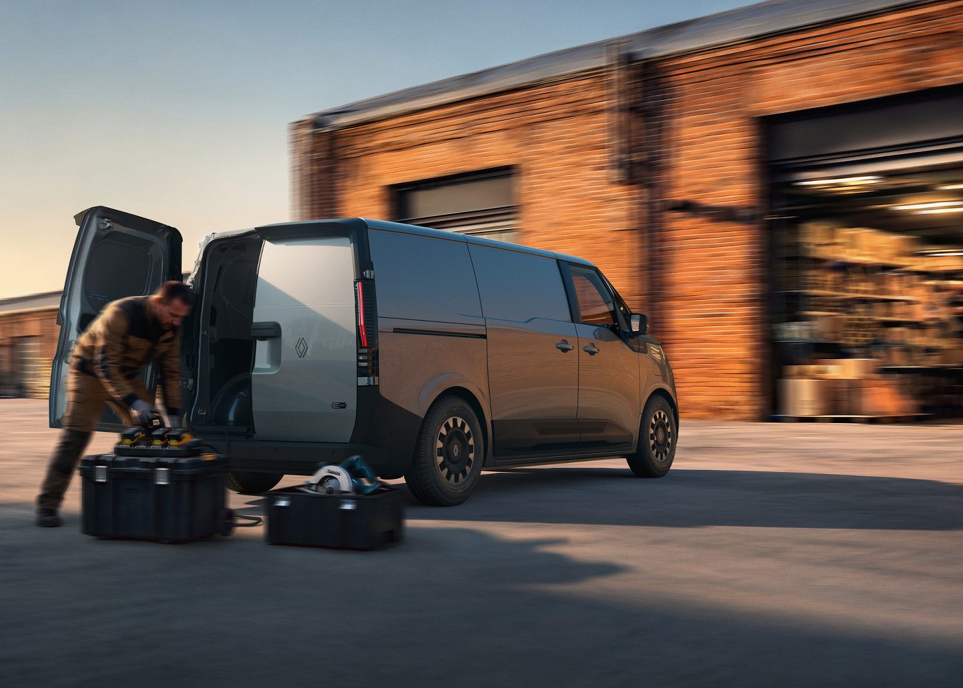 renault trafic elétrica
